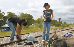 Migrantes mexicanas, víctimas de todo abuso para pasar a EEUU