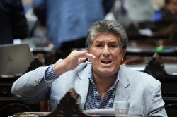 Aguirre: «Yo en el Congreso nacional no soy oficialista»