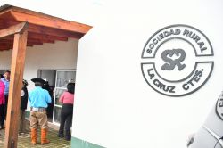 El Gobernador encabezó el Remate Ganadero para Pequeños Productores en La Cruz