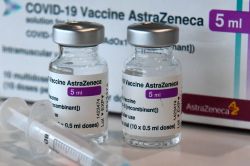 AstraZeneca admitió que su vacuna puede tener 