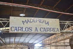 Valdés destacó el trabajo de maderera, al visitar su fábrica en la ciudad de Goya