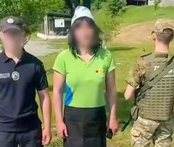Se disfrazó de mujer para huir de Ucrania 